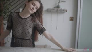 Emily Bloom - 白色大理石