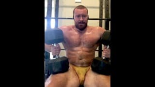 第 1 部分：要求油锻炼和 Flex OnlyfansBeefBeast Musclebear 健美运动员 Hot Bear 性感姿势