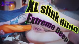 我的青少年屁股喜欢 Monster XL Slink 假阳具的深肛门