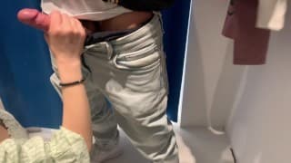 commessa troia non ha resistito al cazzone e si e bevuta tutta la mia sborra