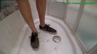 Washing muddy Nike Janoski