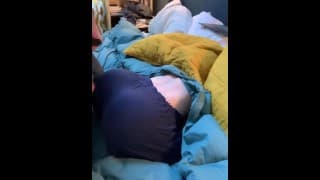 Cumming on PAWG Stepsisters 瑜伽裤 |大屁股性玩偶