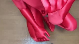 完美的 Zentai 紧身衣摩擦红色 Zentai