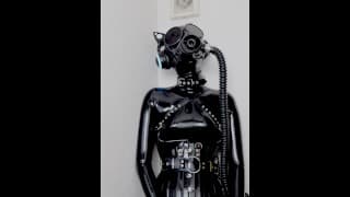 【latex】猫耳ヘッドホン姿で尿臭吸引されながらマゾ興奮オナニー【個人撮影】