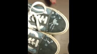 他妈的神圣的蓝白 Vans Old Skool 后射精爆炸