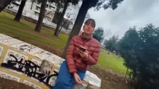 (DIALOGHI IN ITALIANO ) Mi scopo una sconosciuta fidanzata al parco