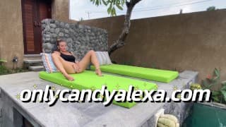 使用 Candy Alexa 享受户外恋足乐趣