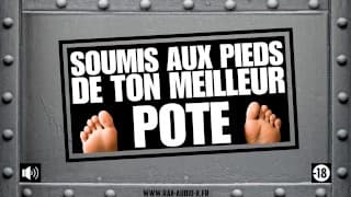 Tu vas te faire marcher dessus et branler avec les pieds de ton pote hétéro. [Audio Porno Français]