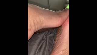 灵敏、边缘的 Footjob 是迄今为止最好的之一