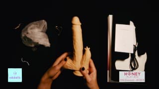 Curios 妻子🍆🤷 ♀️做 ASMR 开箱 Honey Play Box Colter Dildo by cakebattle