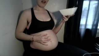 Mama Mukbang