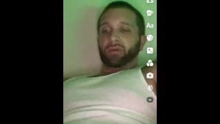 经典的 Daddydirtytalk 拍摄了 TikTok 草稿中记录的大量绳索......