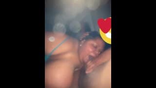 Leesa Lippz 吮吸鸡巴 MASSIVE HUGE TITTIES TITJOB blow n go