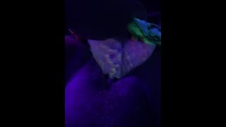 Fat Pussy Swallows 双鸡巴玩具 UV Play