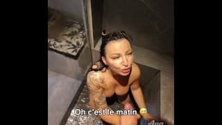 Shower the sperm FACIALE BLOWJOB Aya Benetti