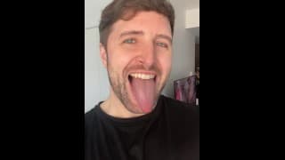 Do you like bros with long thick tongues?