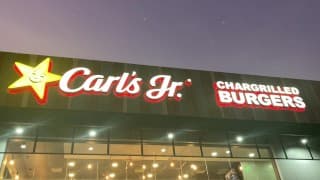 #3 Carl’sJR fui como cliente REAL y acabé masturbandome en el BAÑO PÚBLICO