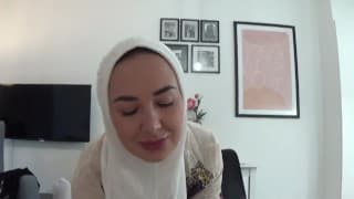 نونا شرموطه مصريه تخون جوزها مع عشيقها - Horny Egyptian Milf Cheating Her Husband With Her Colleague