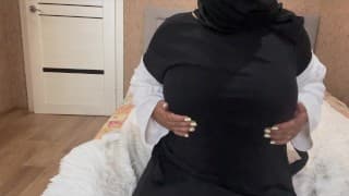 Hot Moroccan slut in hijab without panties وقحة مغربية ساخنة بالحجاب بدون سراويل داخلية