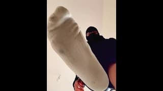 Sniff Polish Sneak Master’s smelly stinky socks Feet sox worship