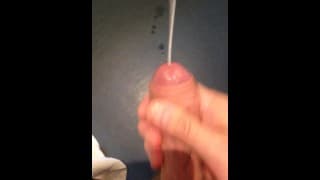 Big cumshot (8 squirts of cum)