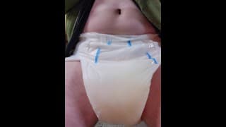 穿一整天后尿布完全湿透