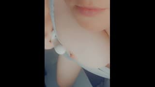 BBW在床上💋玩得开心