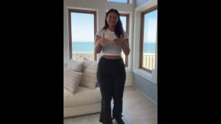 Amateur Brunette Is Bringing the Heat with this Viral Dance