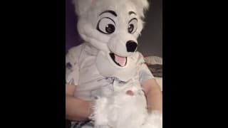 Fursuit pubby 爪子掉下来直到他Cums！