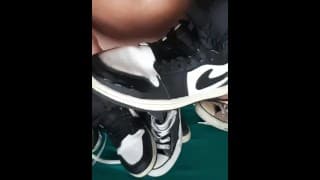 Nike Air Jordan 熊猫射精