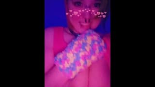 Big Titty Kawaii Goth Girl 发给你送掉奶视频