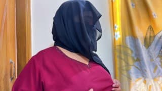 Beautiful hot Stepmom Open Her Burqa & Show Her huge Ass in Saudi Arabia - Hijab & Niqab Hookup