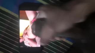 我的淫荡鸡巴在抽搐时射击看着solo_mea手淫 |射精致敬