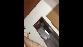 我骑着继父的鸡巴直到达到性高潮