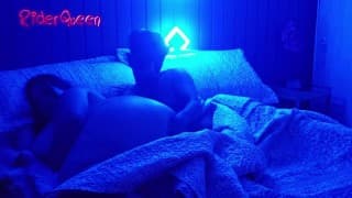 Madrastra folla hijastro con lujuria en motel de carretera