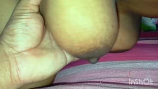 大胸部熟女继母被青少年继子性交