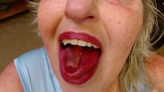 1248 Giantess/ VORE 组合来自 Vintage Vixen DawnSkye。包括意外的小便喷射