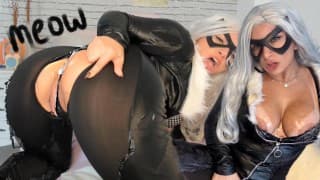 Black Cat cosplay脏话和玩两个玩具 BBC 脏话