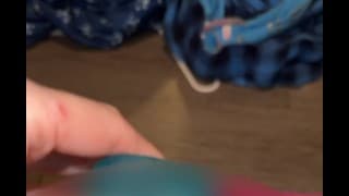 我喜欢在我的假屌上射精